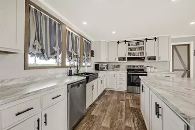 2105 Eagle Road, Anahuac, TX 77514 - Photo 31