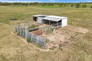 2105 Eagle Rd, Anahuac, TX 77514 - Photo 7