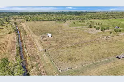 2105 Eagle Road, Anahuac, TX 77514 - Photo 11