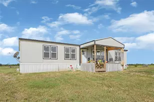 2105 Eagle Rd, Anahuac, TX 77514 - Photo 17