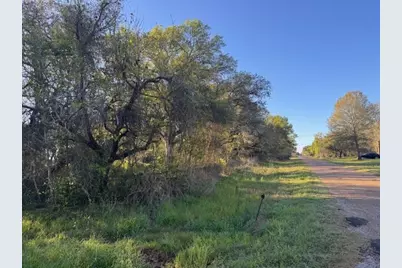 4 Street W, Sheridan, TX 77475 - Photo 7