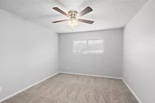 14256 Misty Meadow Ln, Houston, TX 77079 - Photo 17
