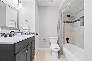 14256 Misty Meadow Ln, Houston, TX 77079 - Photo 15