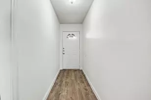 1227 Mission Dr, La Porte, TX 77571 - Photo 5