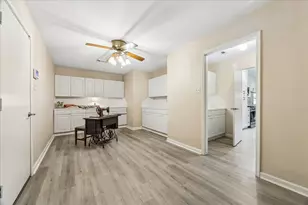 16427 Clearcrest Dr, Houston, TX 77059 - Photo 27