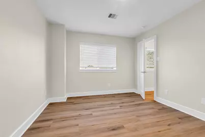 12341 N Chestnut Hills Drive, Conroe, TX 77303 - Photo 11