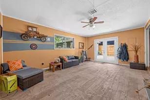 23847 Creek Wood Dr, Spring, TX 77389 - Photo 17