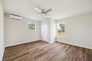 2802 Hardy St, Houston, TX 77009 - Photo 15