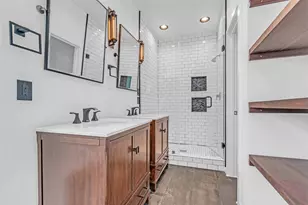 2404 Fairview St, Houston, TX 77006 - Photo 19