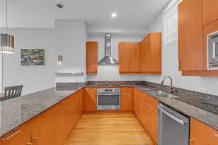 2404 Fairview St, Houston, TX 77006 - Photo 9