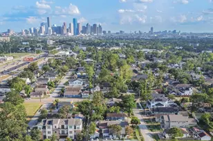 738 Redwing Pl Dr, Houston, TX 77009 - Photo 19