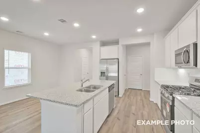 229 East Canopy Crossing Circle, Conroe, TX 77301 - Photo 7