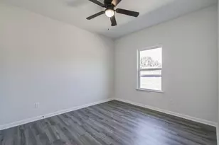 7911 Elisha Park Dr, Houston, TX 77078 - Photo 7