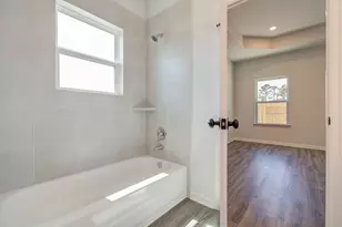 7911 Elisha Park Dr, Houston, TX 77078 - Photo 13