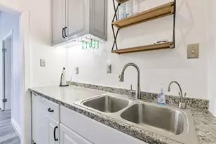 1820 Market St, Galveston, TX 77550 - Photo 5