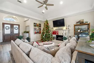 205 Springs Edge Dr, Montgomery, TX 77356 - Photo 11