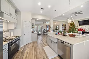 205 Springs Edge Dr, Montgomery, TX 77356 - Photo 7