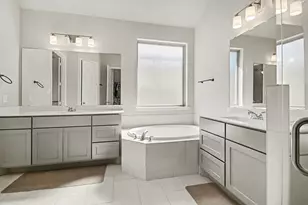 12310 Grassy Bnd Dr, Mont Belvieu, TX 77523 - Photo 19