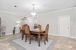 631 Apache St, Houston, TX 77022 - Photo 25