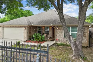 631 Apache St, Houston, TX 77022 - Photo 9