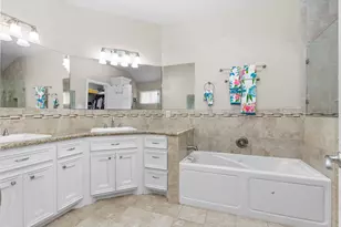 631 Apache St, Houston, TX 77022 - Photo 35