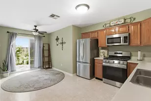 3418 Creek Manor Dr, Houston, TX 77339 - Photo 11