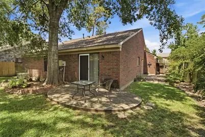 3418 Creek Manor Drive, Houston, TX 77339 - Photo 29