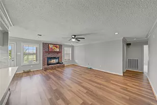 1411 /1411 1/2 Guadalupe St, Stafford, TX 77477 - Photo 33