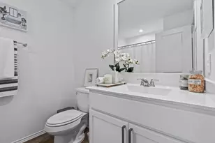 31234 Yatesbury Ln, Fulshear, TX 77441 - Photo 9