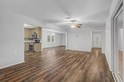 2123 Ridgecrest Drive, Houston, TX 77055 - Photo 9
