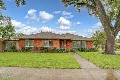 2123 Ridgecrest Drive, Houston, TX 77055 - Photo 1