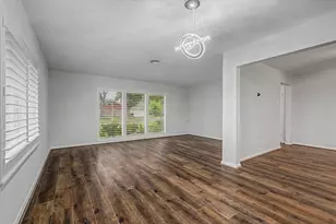 2123 Ridgecrest Dr, Houston, TX 77055 - Photo 11