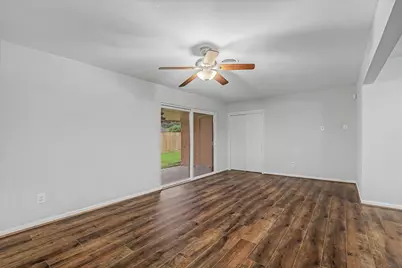 2123 Ridgecrest Drive, Houston, TX 77055 - Photo 7