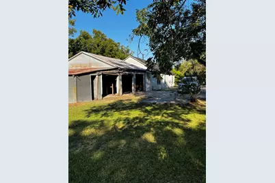 615 N Fourth St, Ganado, TX 77962 - Photo 15