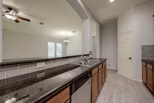 18302 N Elizabeth Shore Loop, Cypress, TX 77433 - Photo 17