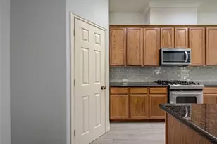 18302 N Elizabeth Shore Loop, Cypress, TX 77433 - Photo 21