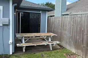 5719 Lycomb Dr, Houston, TX 77053 - Photo 21