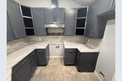 5719 Lycomb Drive, Houston, TX 77053 - Photo 7