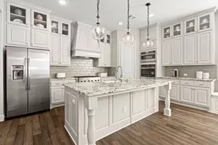 71 W Sawyer Ridge Dr, The Woodlands, TX 77389 - Photo 9