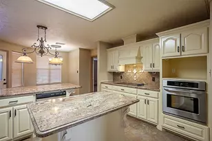 7908 Tom Dr, Port Arthur, TX 77642 - Photo 13