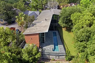 2424 White Oak Dr, Houston, TX 77009 - Photo 43