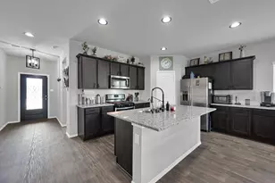 6302 Hendricks Harbor Ct, Conroe, TX 77304 - Photo 7