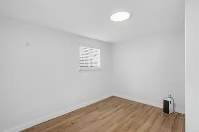 370 Ling Street, Bayou Vista, TX 77563 - Photo 21