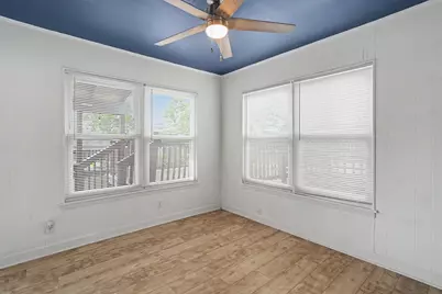 370 Ling Street, Bayou Vista, TX 77563 - Photo 9
