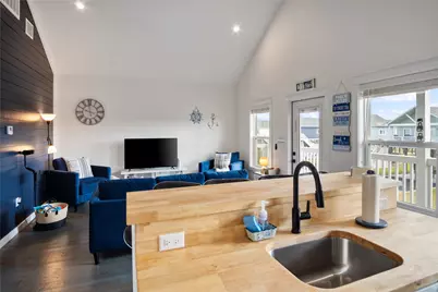 1071 Shady Lane, Gilchrist, TX 77617 - Photo 9