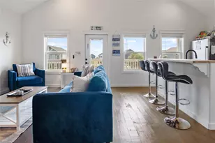 1071 Shady Ln, Gilchrist, TX 77617 - Photo 5