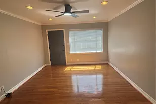 10510 Sierra Dr, Houston, TX 77051 - Photo 3