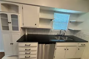 10510 Sierra Dr, Houston, TX 77051 - Photo 7