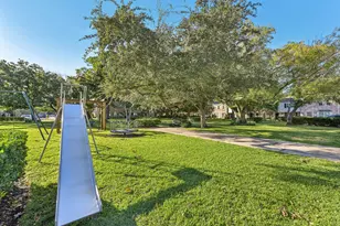 5813 Doliver Dr, Houston, TX 77057 - Photo 23