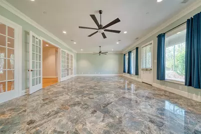 11530 N Lou Al Drive, Houston, TX 77024 - Photo 21